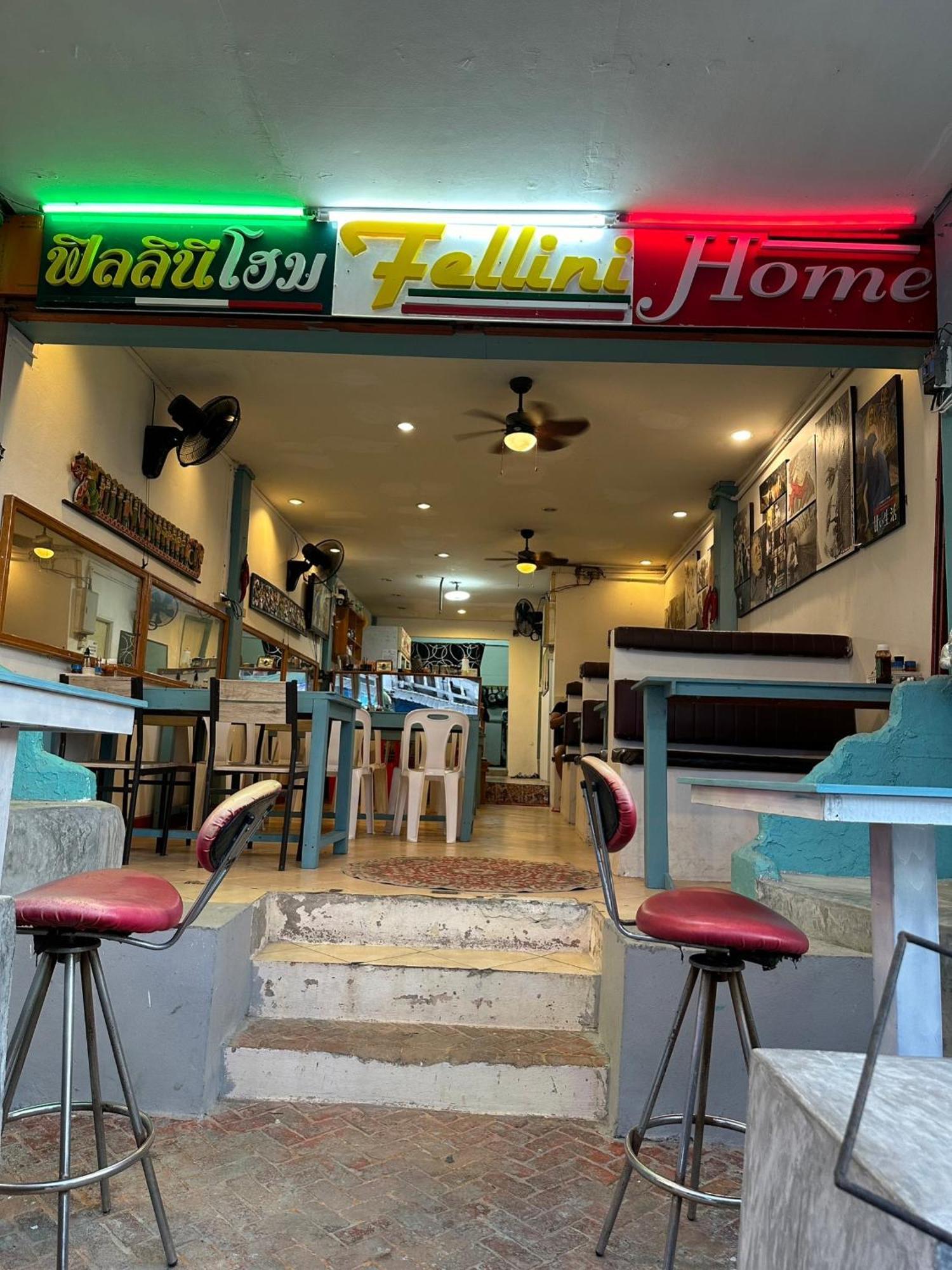 Haadrin Fellini Hostel & Pizzeria Haad Rin Esterno foto